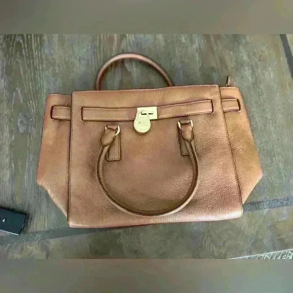 Michael Kors purse - Picture 3 of 8